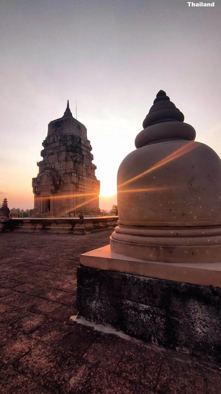 Wat Phu Maan Fah: the buddhist temple in Buriram | THAILAND 🇹🇭