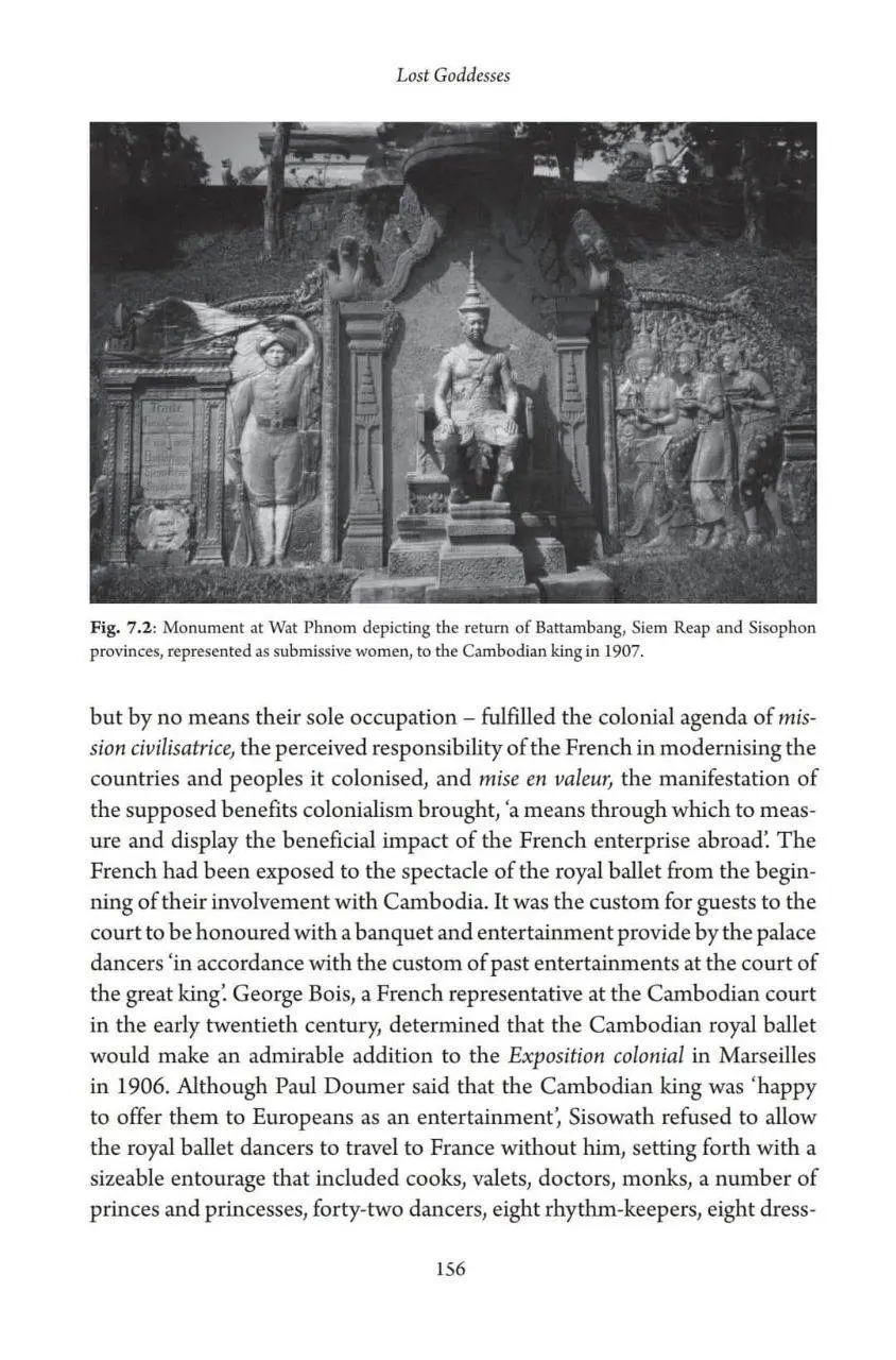 Siam teaches Khmer dance