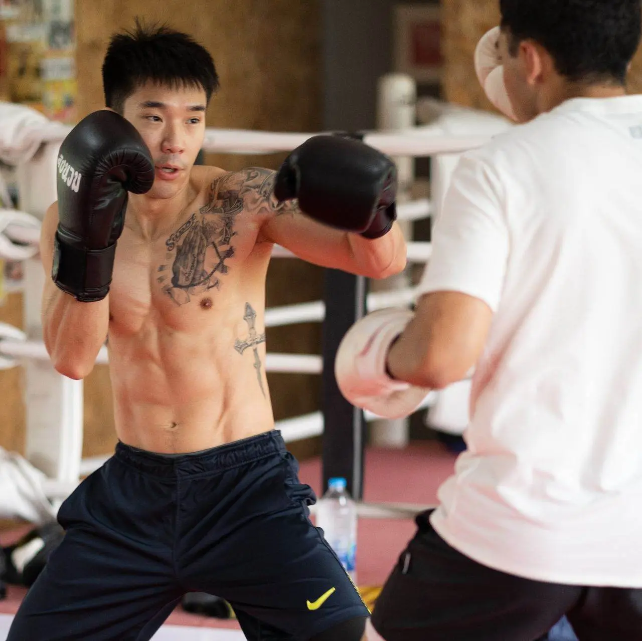 มวยโค้กกันวันวาเลน