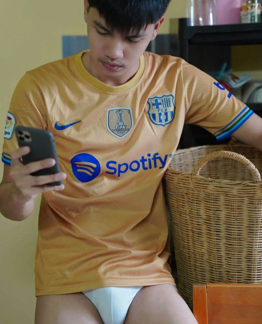 มาช่วย..ซักผ้าหน่อย