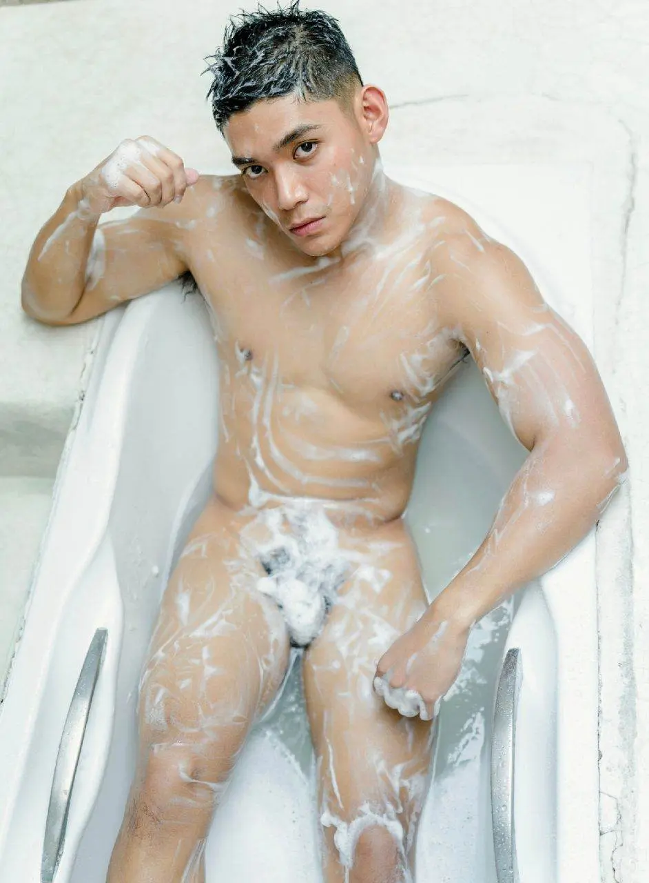 ส่องผู้ชายอาบน้ำ 6