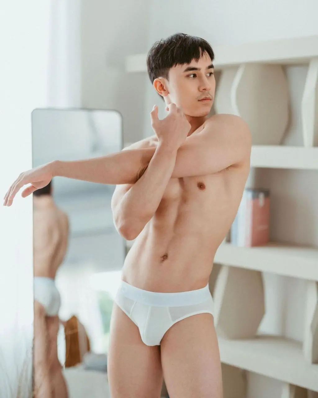 ส่องหนุ่ม 76