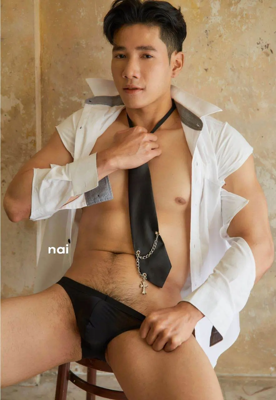 เน้นถ่างขา