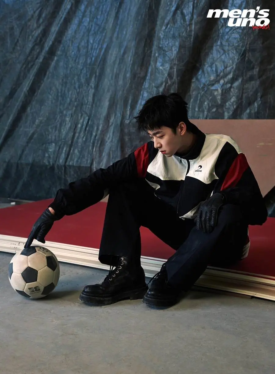 (INTO1) Zhang Jiayuan @ Men&rsquo;s uno Young! China January 2023
