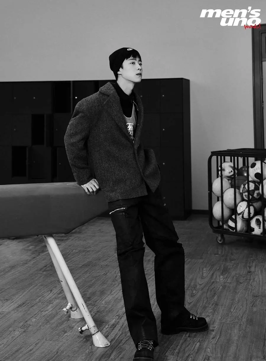(INTO1) Zhang Jiayuan @ Men&rsquo;s uno Young! China January 2023