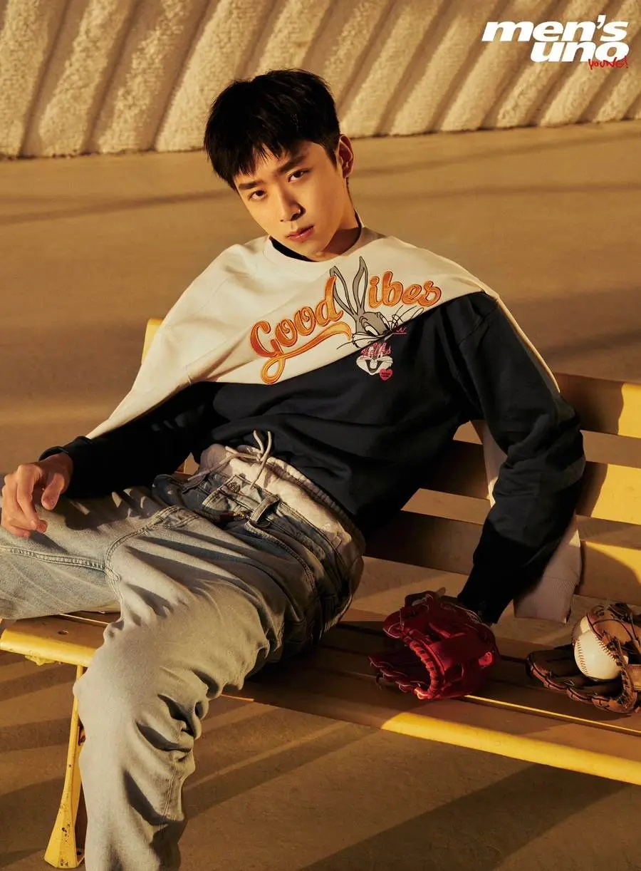 (INTO1) Zhang Jiayuan @ Men&rsquo;s uno Young! China January 2023