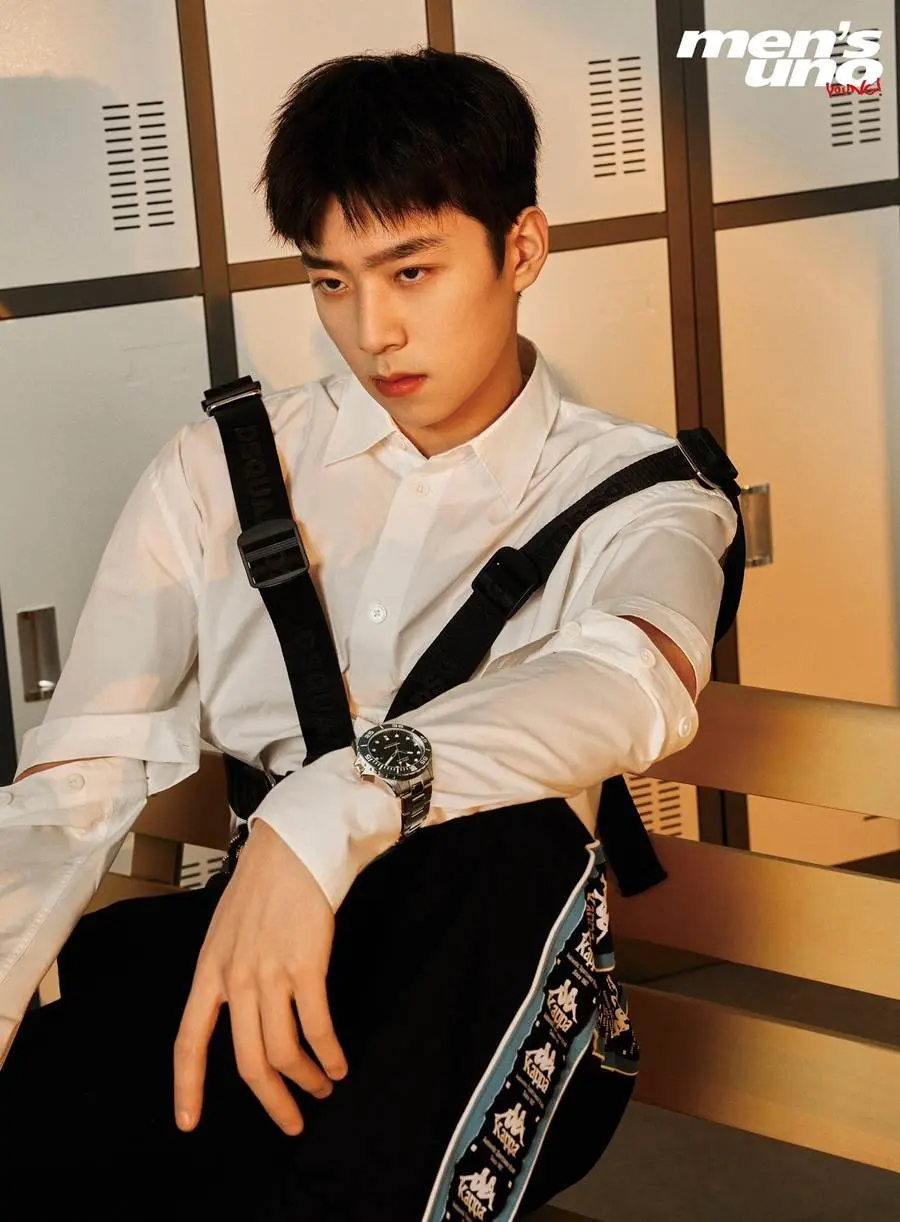 (INTO1) Zhang Jiayuan @ Men&rsquo;s uno Young! China January 2023