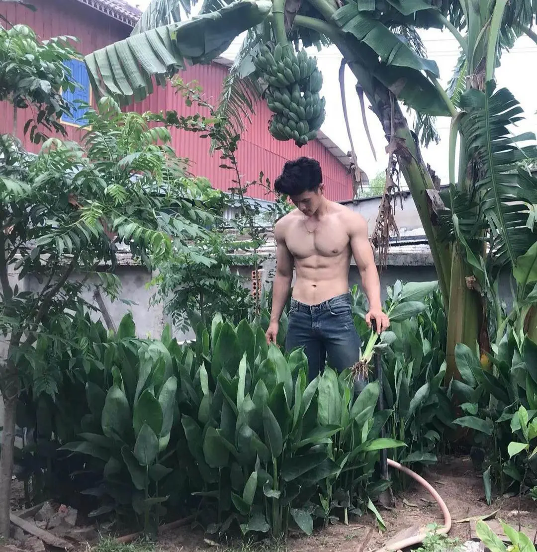 หนุ่ม..รักษ์โลก