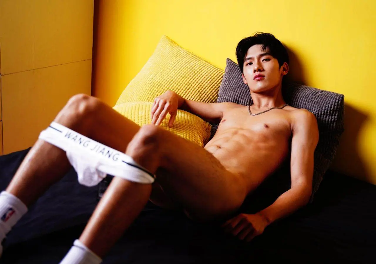 เรื่องบนเตียง 25