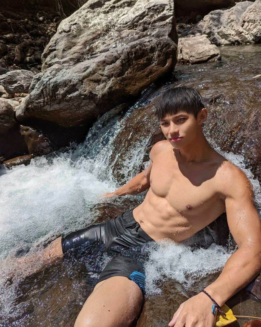 สายน้ำ..ลูกผู้ชาย