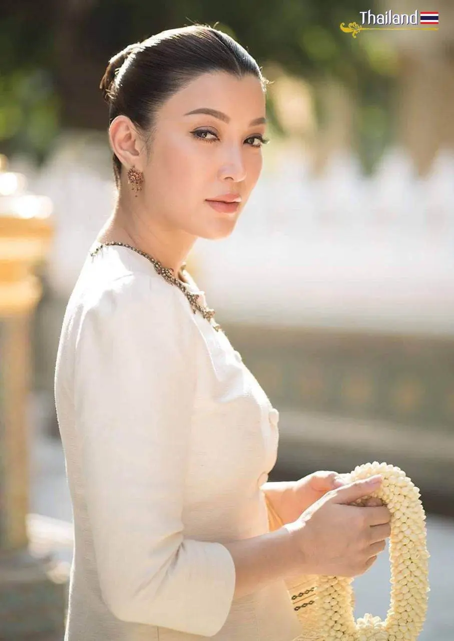 THAI RUEN TON: NATIONAL COSTUME | THAILAND 🇹🇭