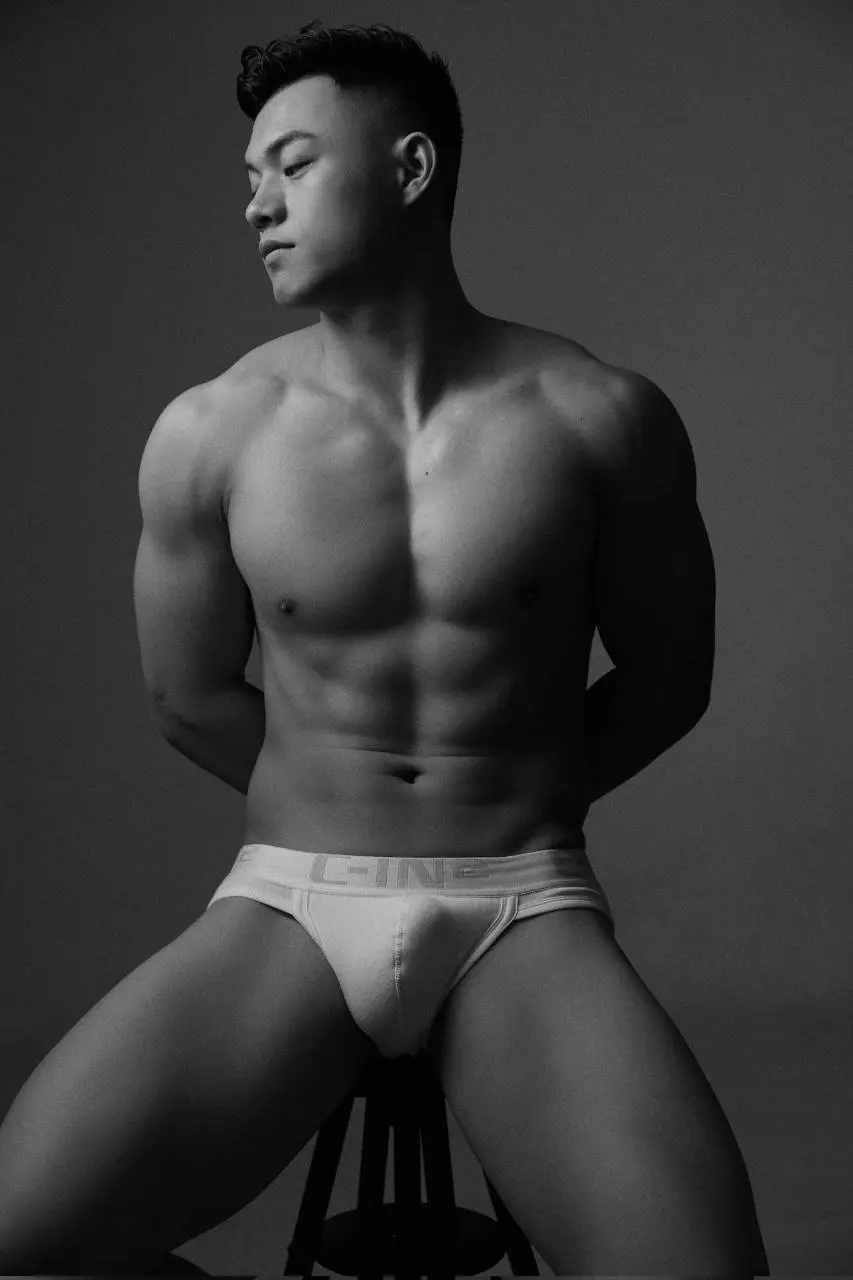 Hot men in underwear 662