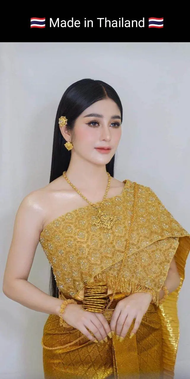 Cambodia wedding costume : ชุดไทยโดยนางแบบกัมพูชา: Khmer wedding dress. Cambodia history