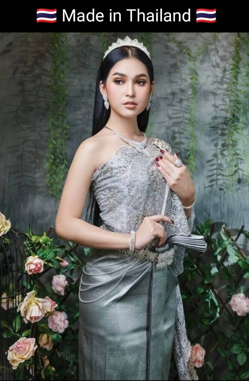Cambodia wedding costume : ชุดไทยโดยนางแบบกัมพูชา: Khmer wedding dress. Cambodia history