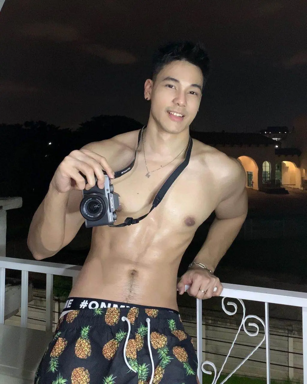 ผัวครบรส