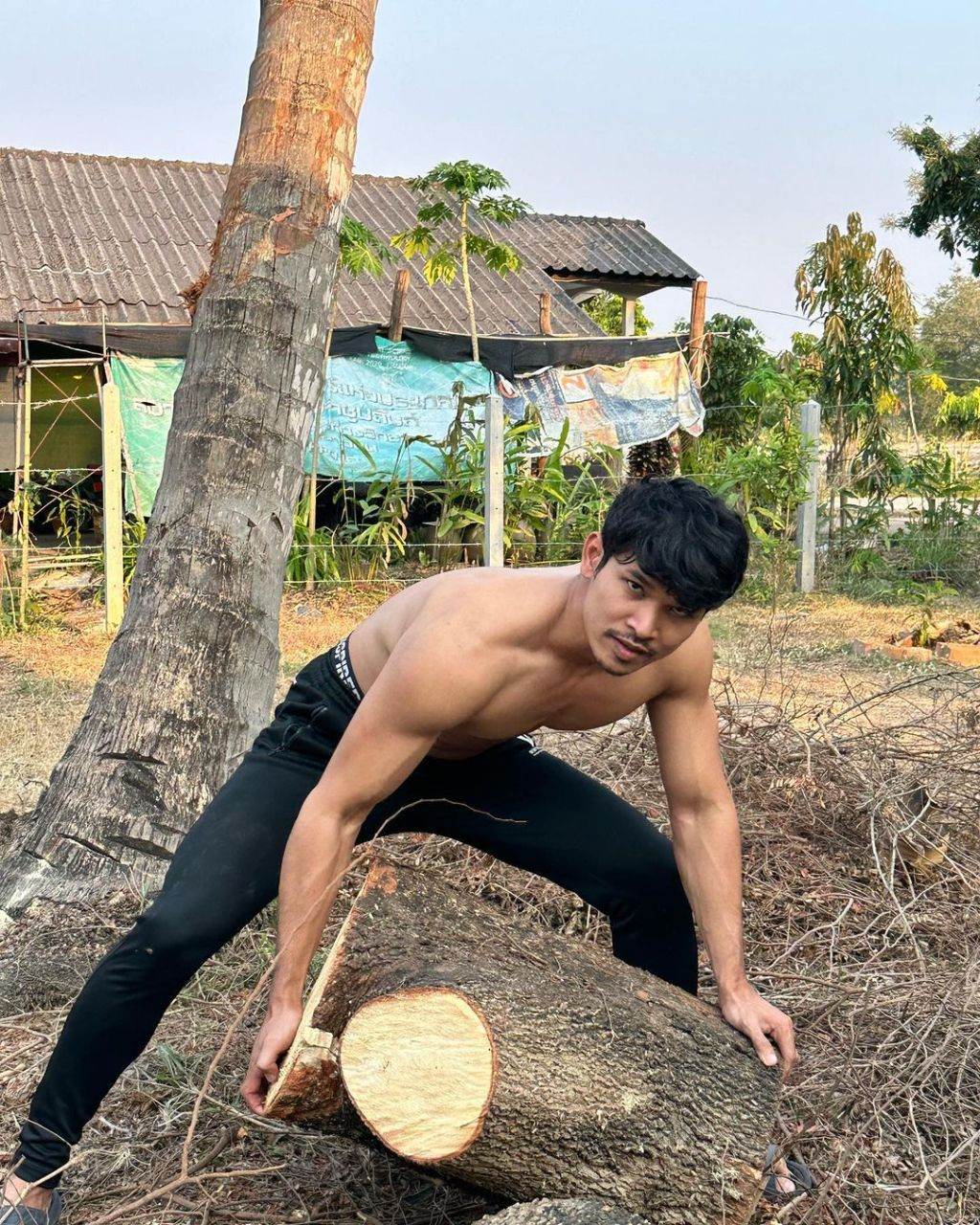 รสนัวผัวครบรส