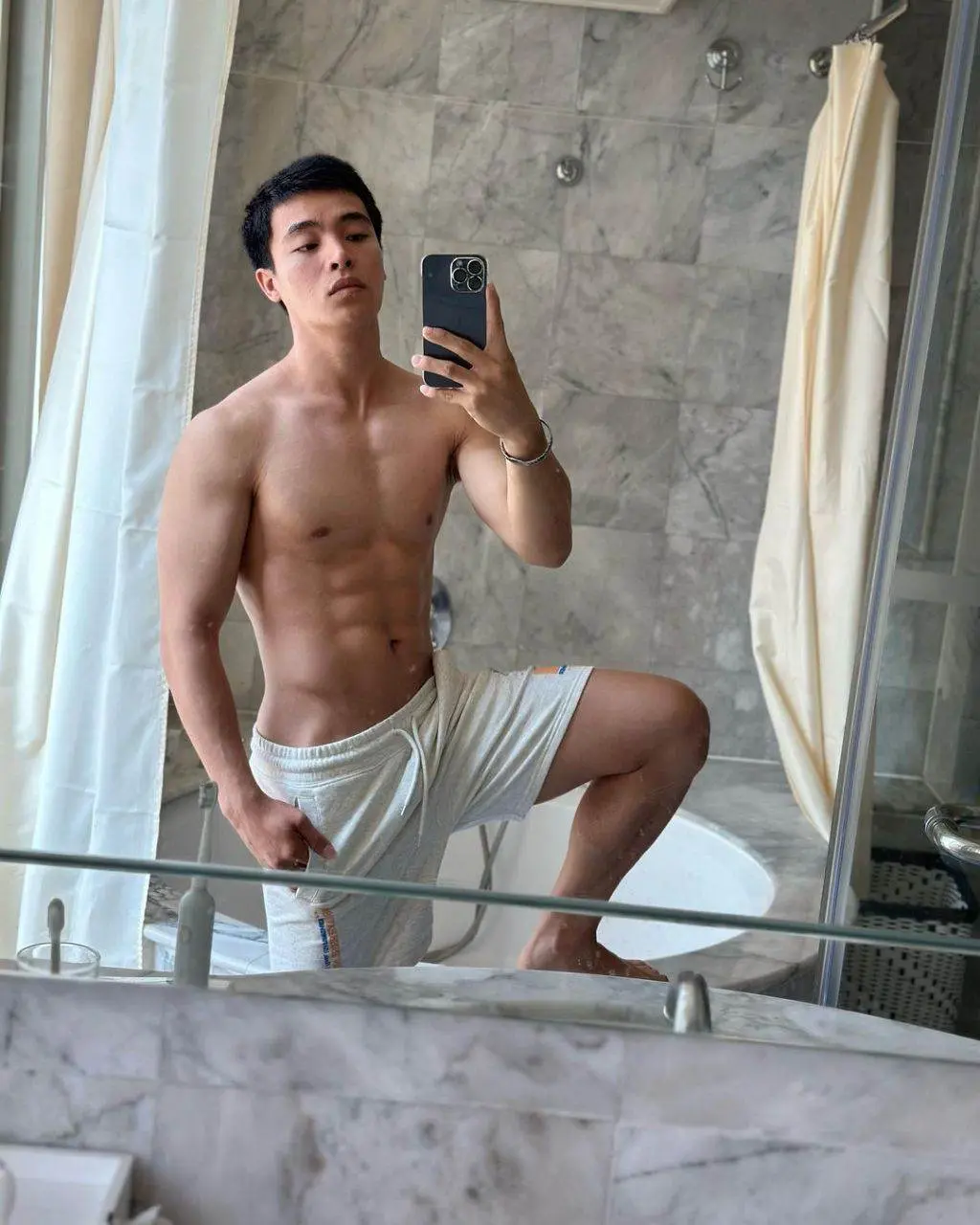 แซบบบบบ