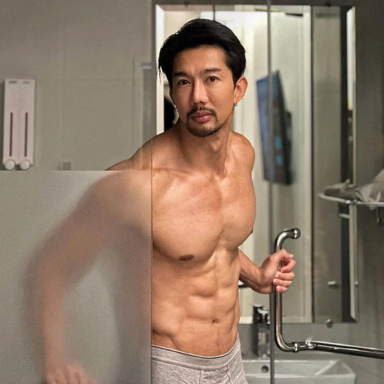 แซบบบบบ
