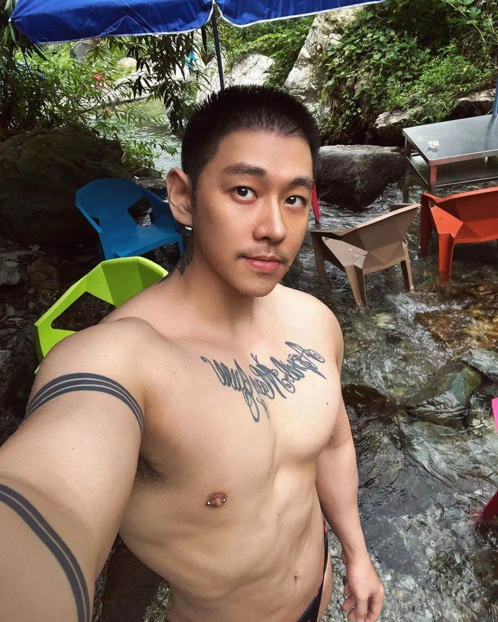 หล่อล่ำงานดี