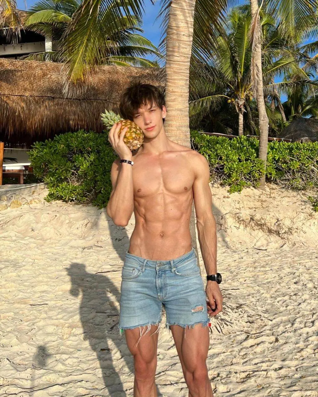 หล่อล่ำงานดี