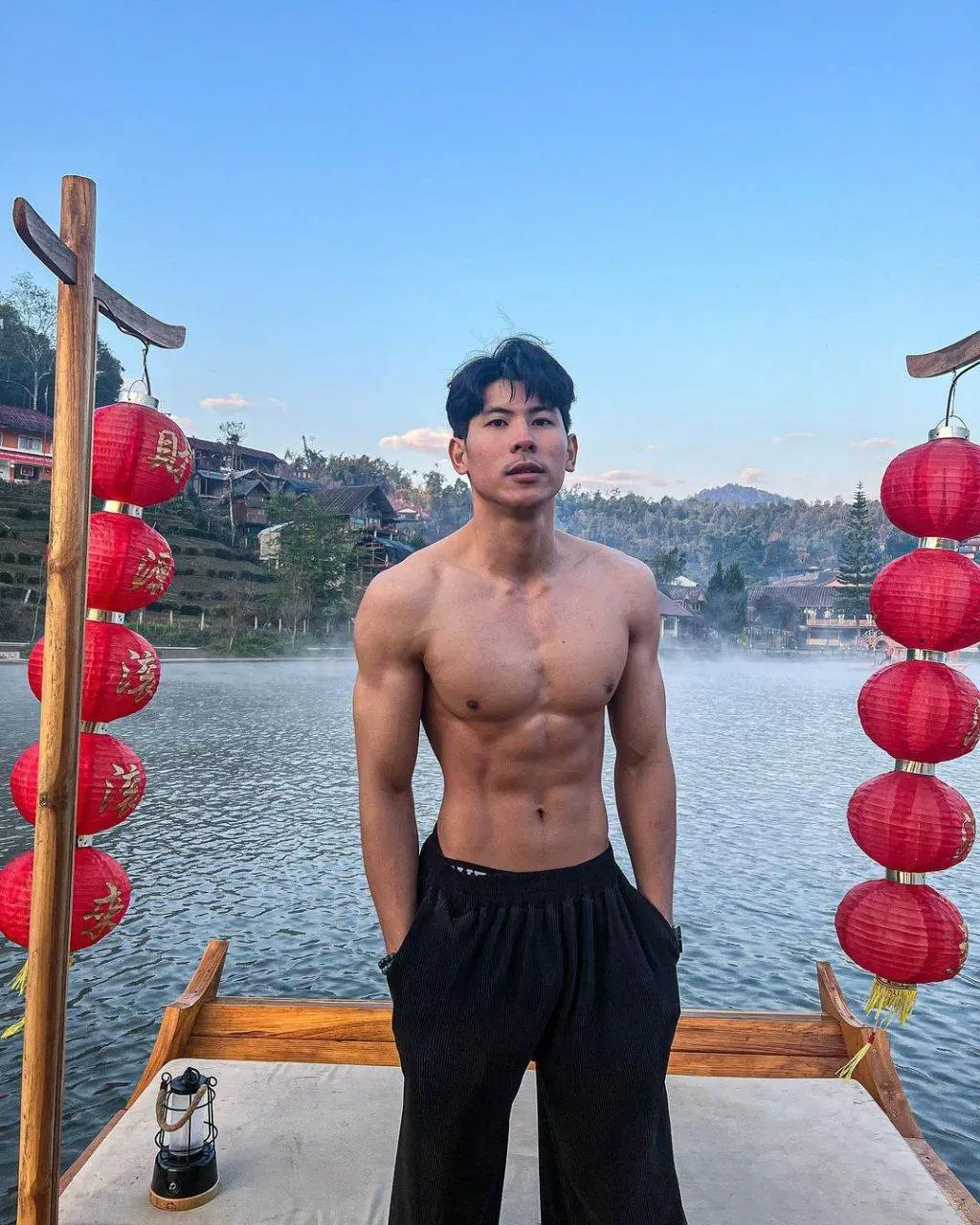 หล่อล่ำงานดี