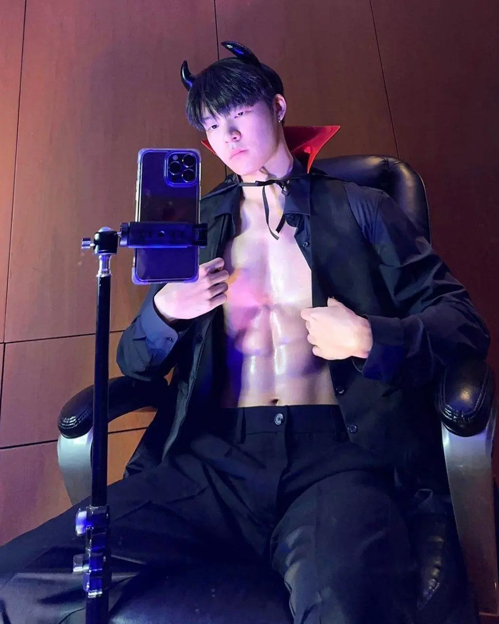 หล่อล่ำงานดี