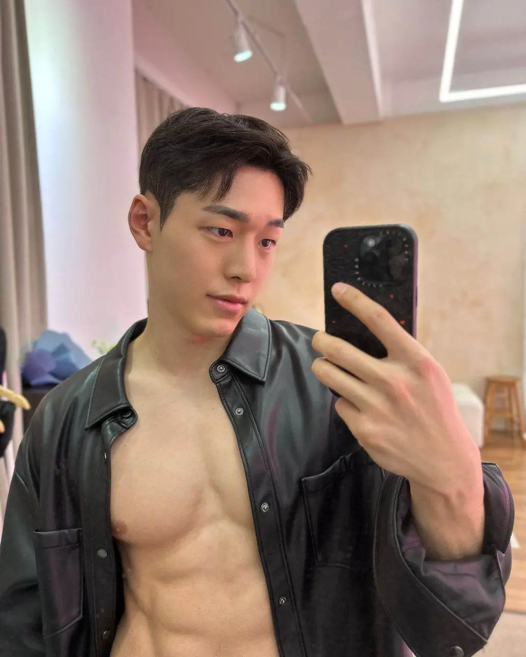 หล่อทุกคนเลยจ้า