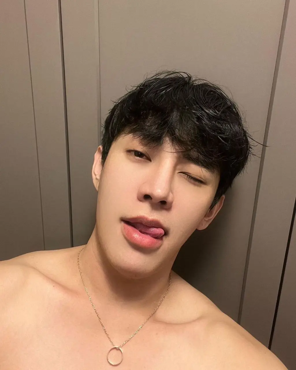 หล่อทุกคนเลยจ้า