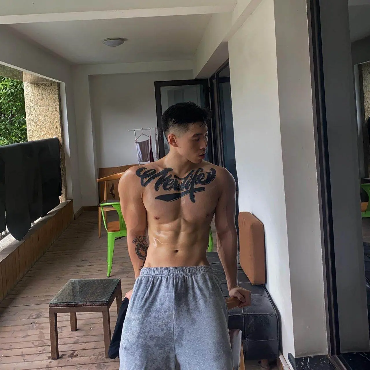 หล่อทุกคนเลยจ้า