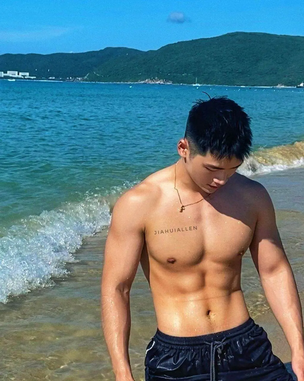 หล่อทุกคนเลยจ้า