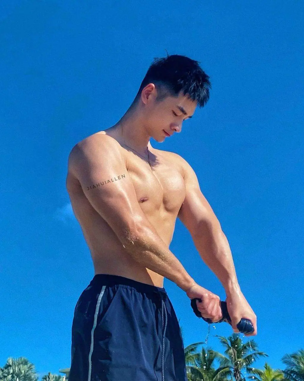 หล่อทุกคนเลยจ้า