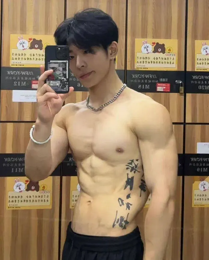 หล่อทุกคนเลยจ้า