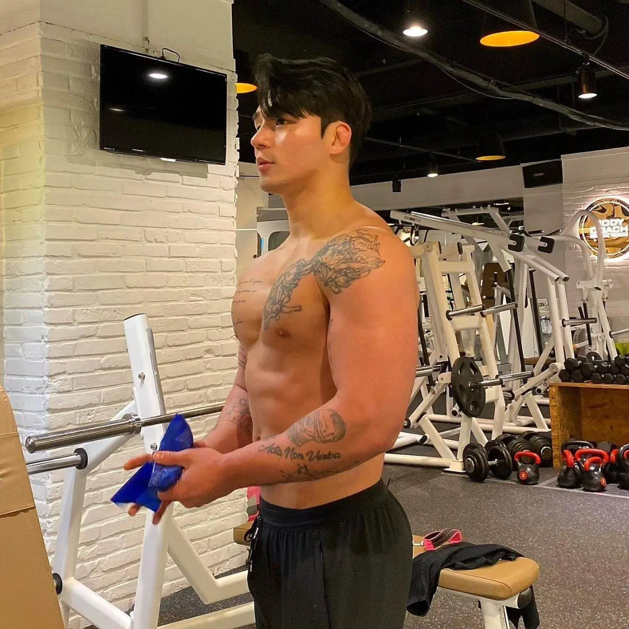 รักทุกคนเลย