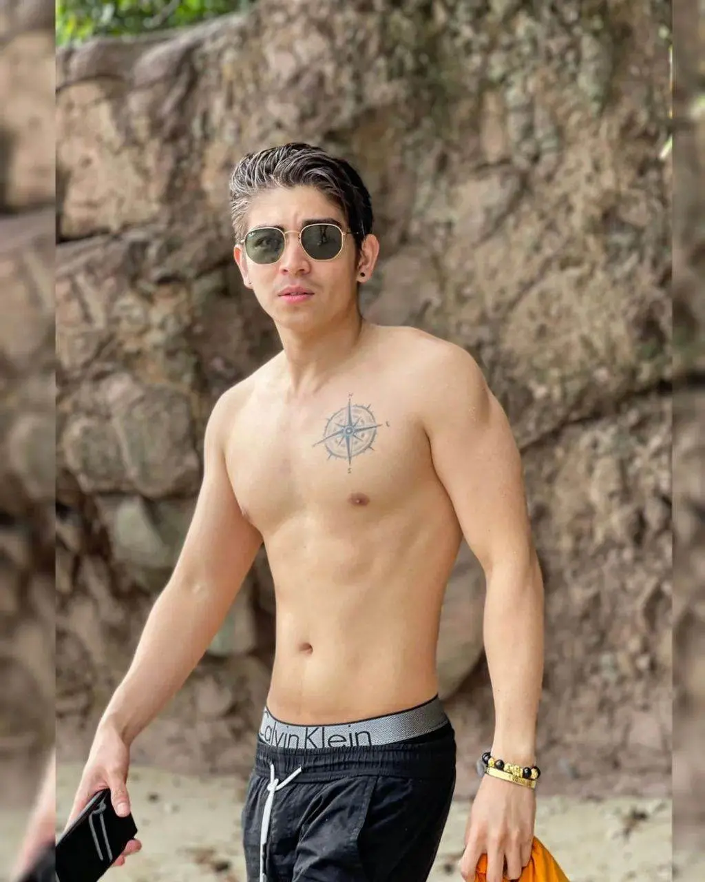 กระซิบเบาๆว่าฟิน