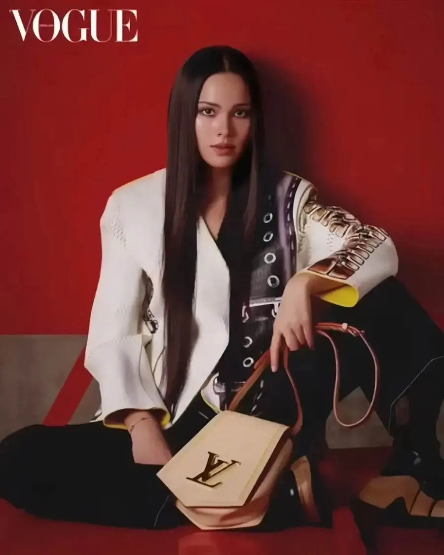 ญาญ่า-อุรัสยา & ณเดชน์ คูกิมิยะ @ VOGUE Thailand March 2023