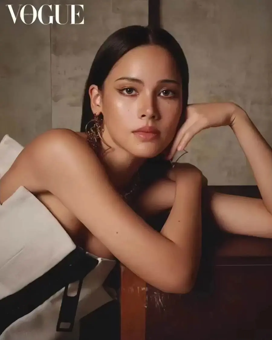 ญาญ่า-อุรัสยา & ณเดชน์ คูกิมิยะ @ VOGUE Thailand March 2023