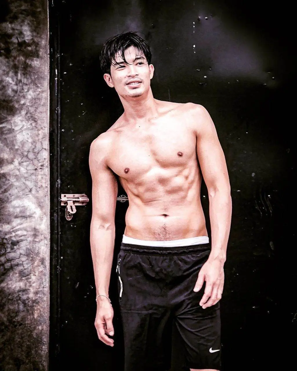 หิวตูมมมมดูมๆ