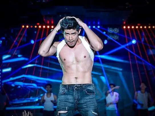 หิวตูมมมมดูมๆ