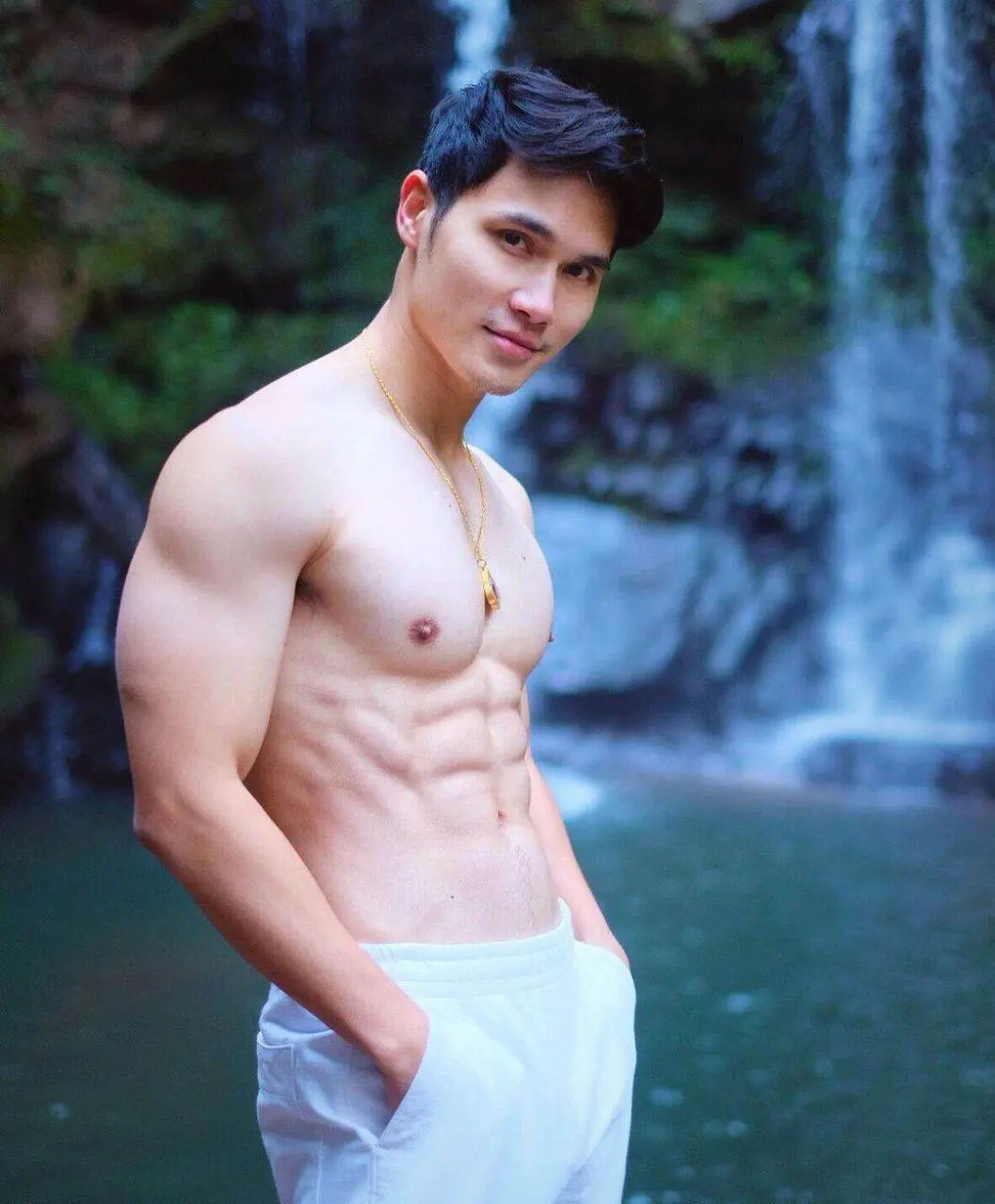 ผัวยั่วจัง