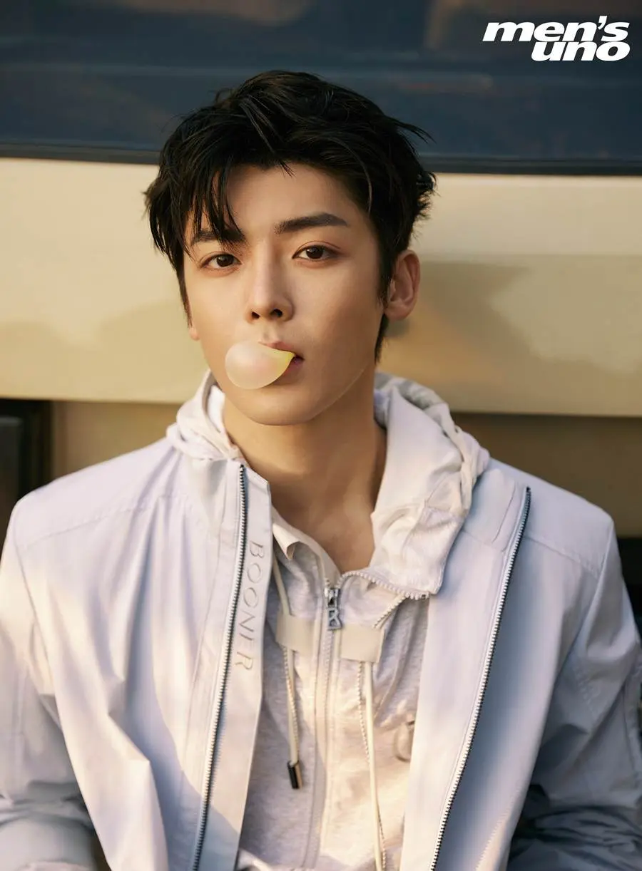Hou Minghao @ Men&rsquo;s Uno China March 2023