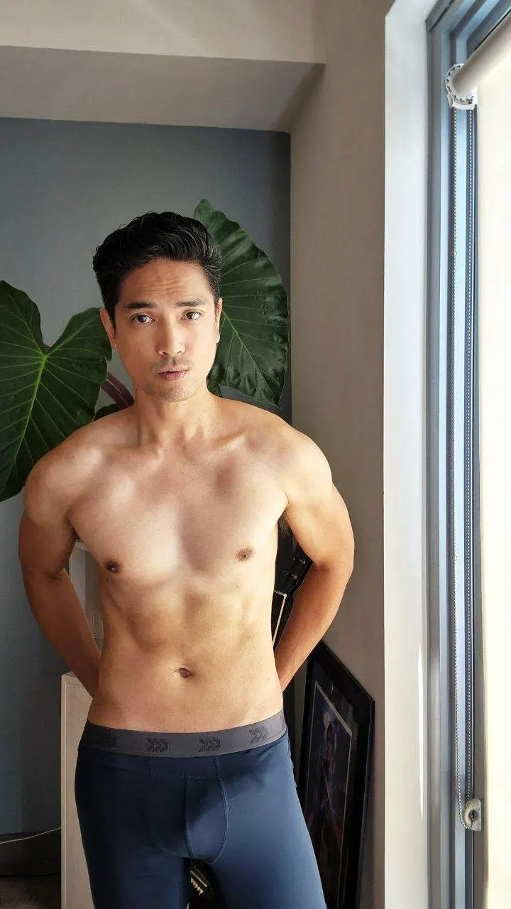 ส่องหนุ่มหล่อแซบมาก