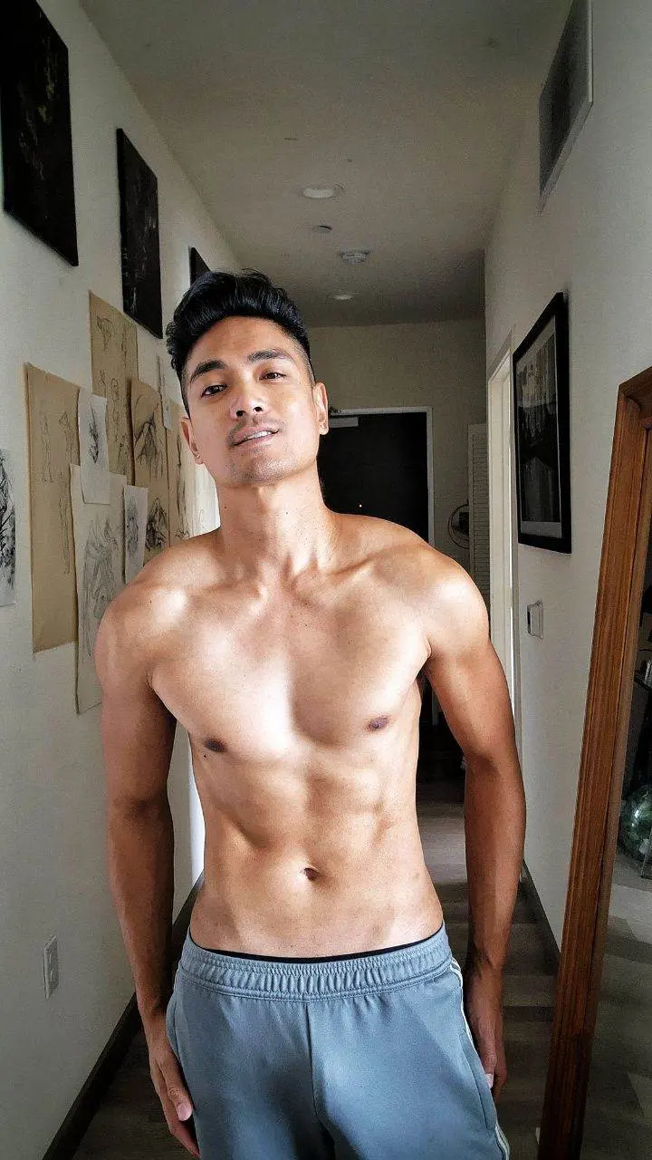 ส่องหนุ่มหล่อแซบมาก