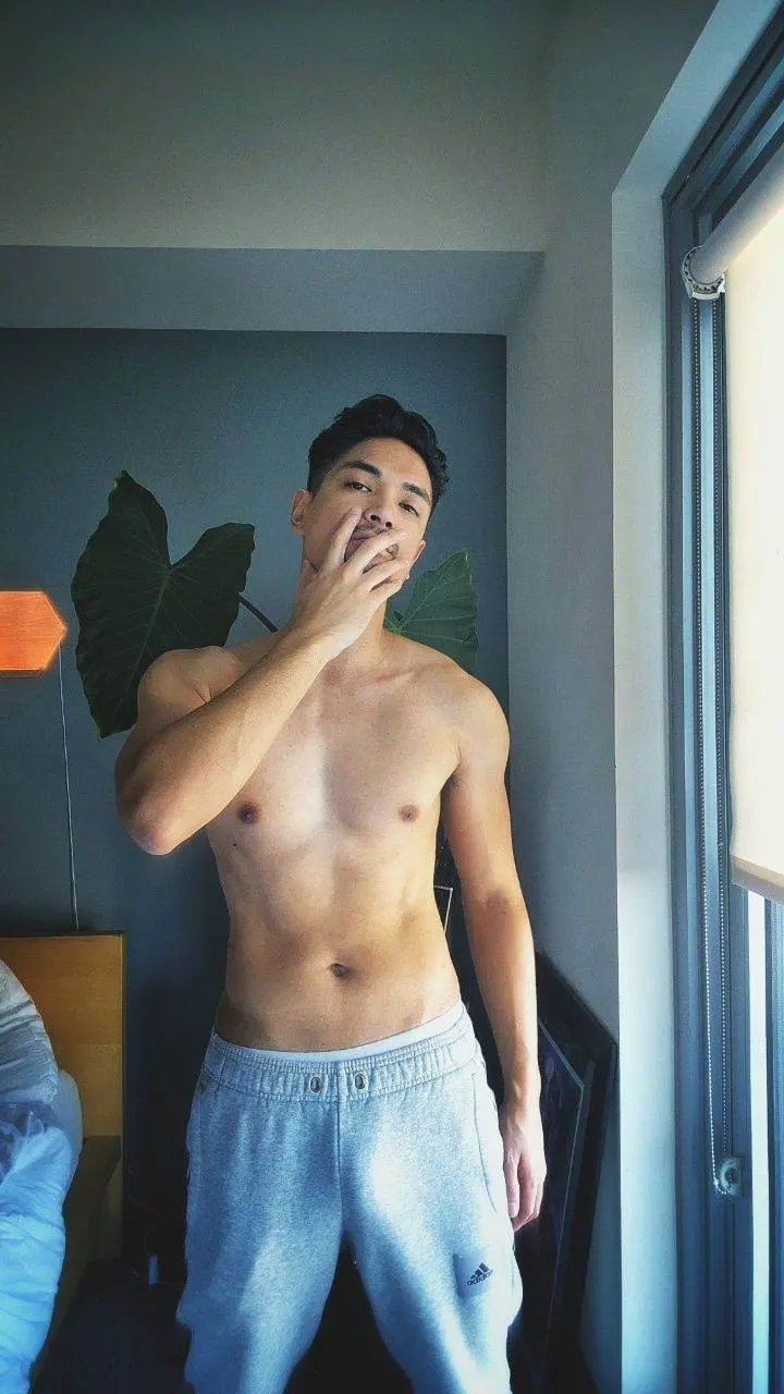 ส่องหนุ่มหล่อแซบมาก