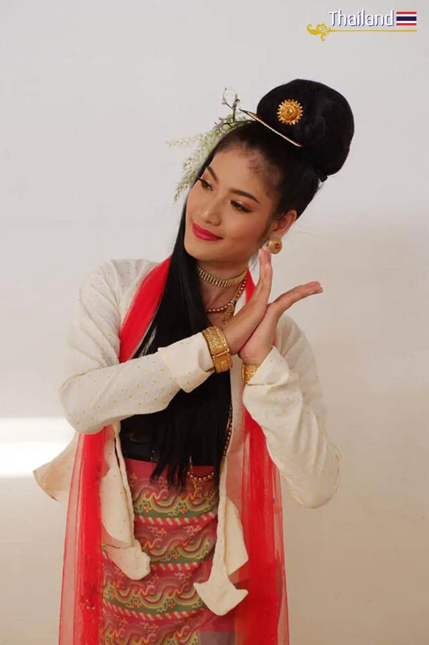 Burmese Dance on Thai Stage | THAILAND 🇹🇭