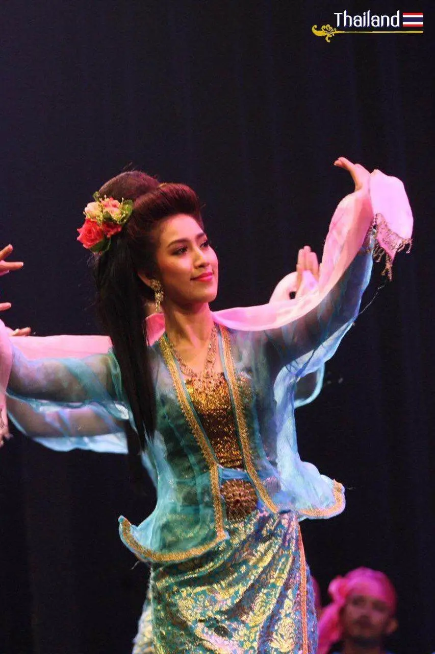 Burmese Dance on Thai Stage | THAILAND 🇹🇭