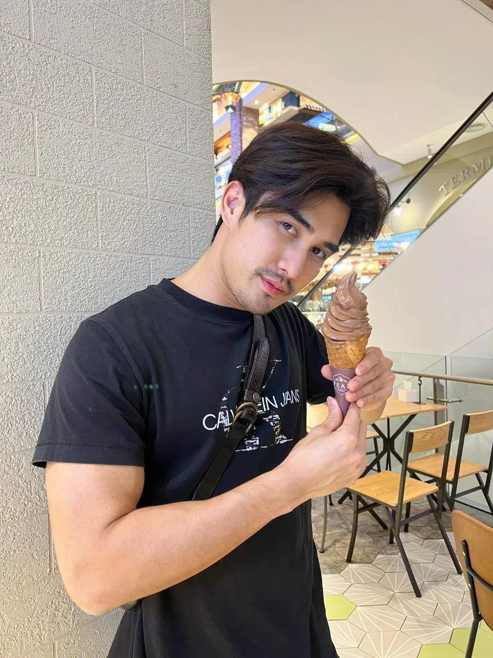 ร่านรักผัว