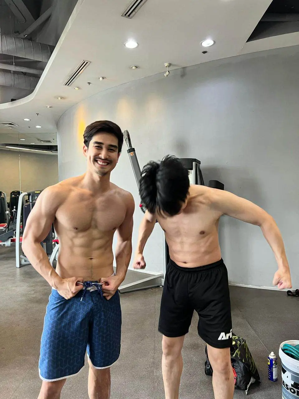 ร่านรักผัว