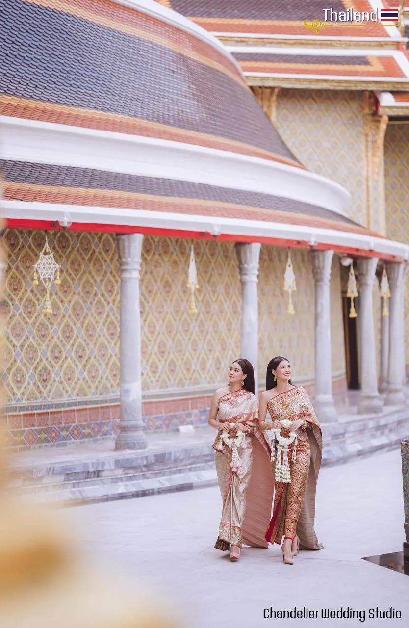 THAI CHAKKRAPHAT DRESS: Thai national costume | THAILAND 🇹🇭