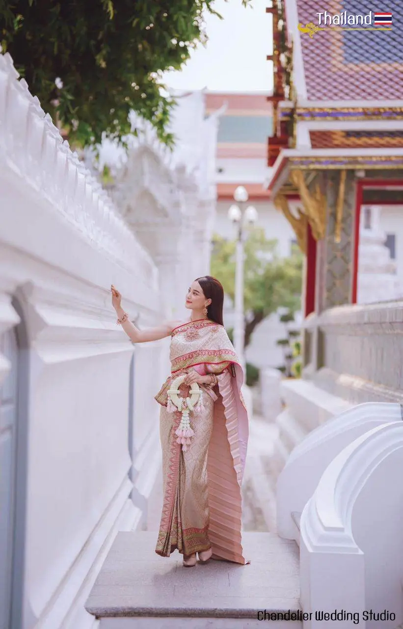 THAI CHAKKRAPHAT DRESS: Thai national costume | THAILAND 🇹🇭