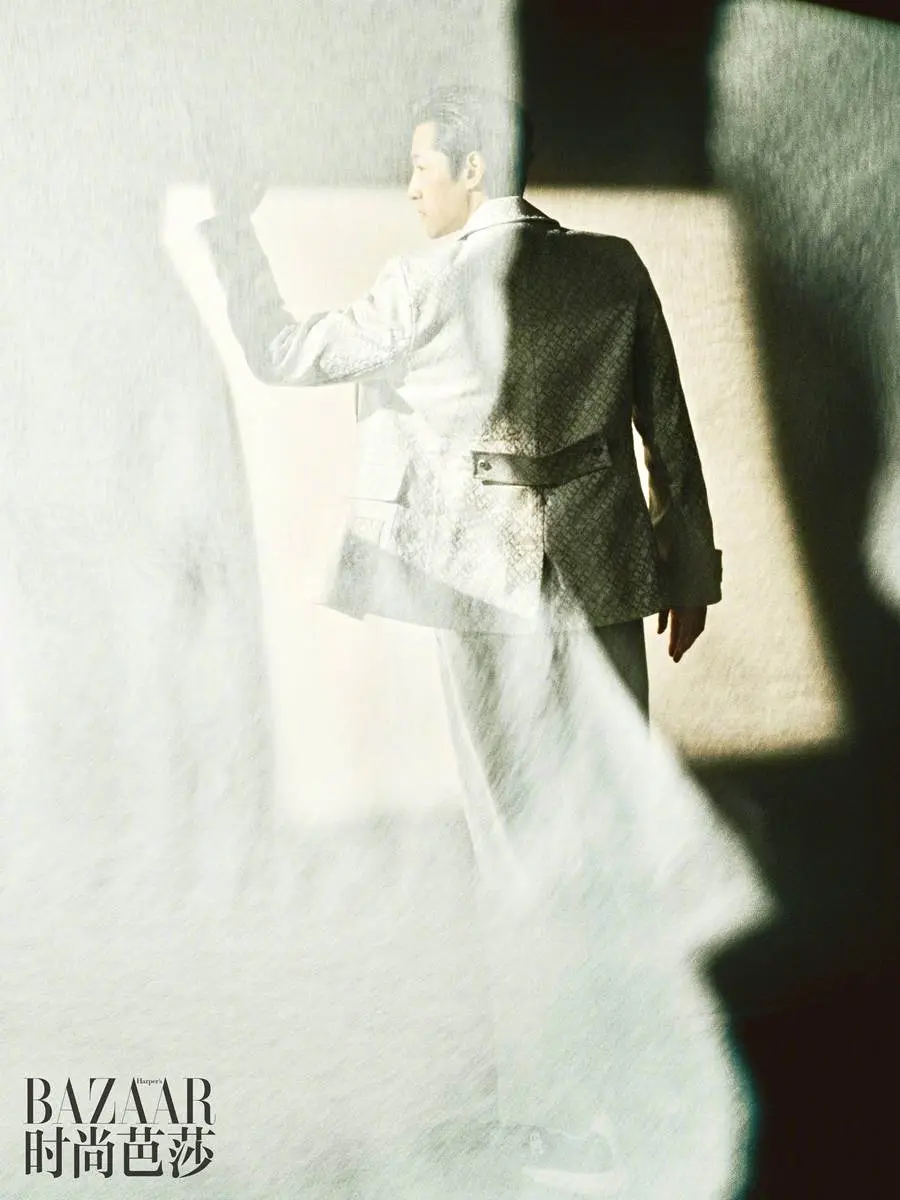 HuGe @ Harper's BAZAAR China April 2023